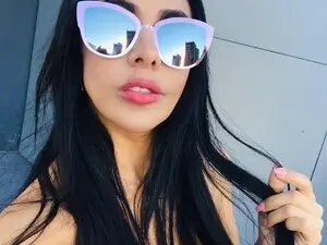 AliceFOX_  live sex cam