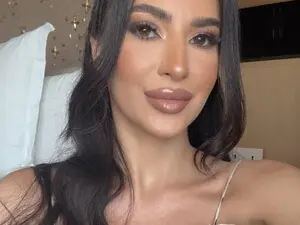 Naila_777  live sex cam