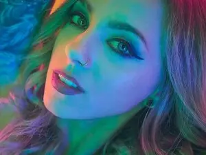 AstridLuxe  live sex cam