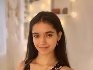 Gia_Paige18  live sex cam