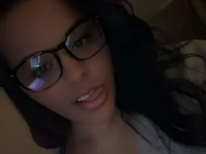 PrincessDaisy  live sex cam