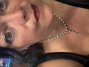 SillyVixen420  live sex cam
