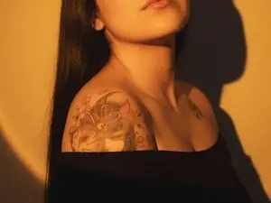 AilynRed  live sex cam