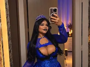 Ava_malaika  live sex cam