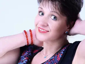 DoraBlueEyess  live sex cam
