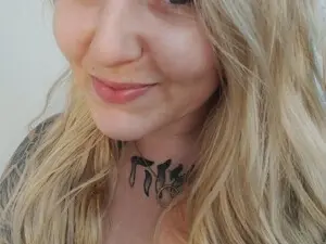 Embermae  live sex cam