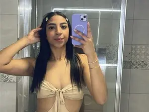 Fanny1  live sex cam