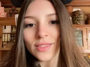 Anna_Banana_  live sex cam