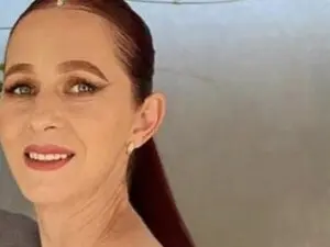 Ladynaughty1  live sex cam