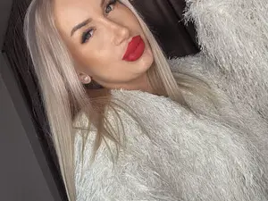 LexiLow  live sex cam