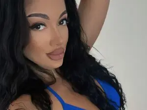 BellaDiamond  live sex cam