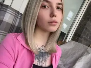 Serphelia  live sex cam