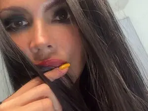 NickyAngel20  live sex cam