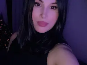 InocenteWet  live sex cam