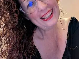 LadyDarbyD  live sex cam