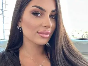 EvaRhea  live sex cam