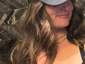 Dayummcharlie  live sex cam