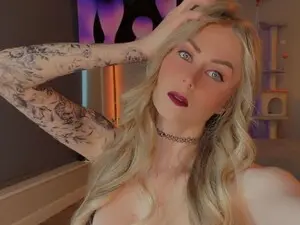 AshleyyLovee  live sex cam