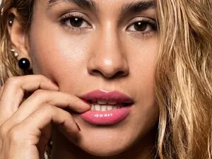 Paula_ros  live sex cam