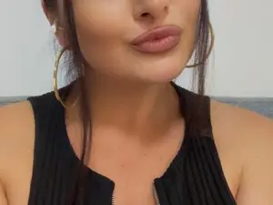 PureDiamondXX  live sex cam