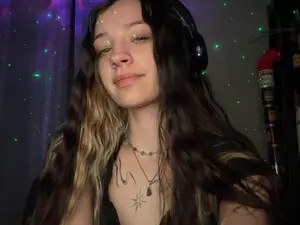 Hannahtaylor  live sex cam