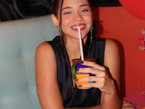 Lizzysun  live sex cam