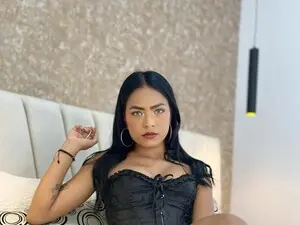 Chloe_Brownn  live sex cam