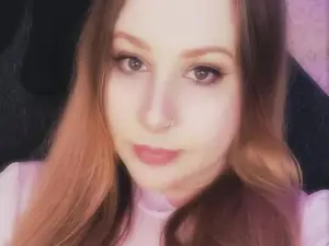 Khaleesi420  live sex cam