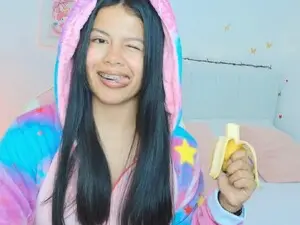 Sweet_dania_  live sex cam