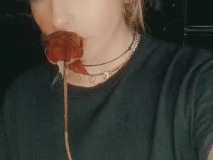 Deadthroat  live sex cam