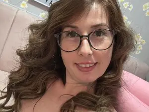 Sexyhottease  live sex cam