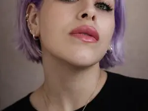 Sirah_hexa  live sex cam