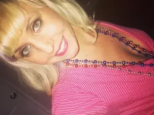 Sparkle_Pinup  live sex cam
