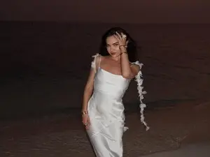 BeeTheQueen  live sex cam