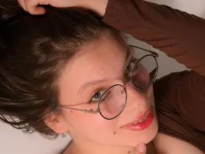 Liiliie_petite  live sex cam