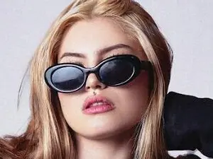 Scarlet_Moon  live sex cam