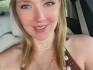 AriaDivine5  live sex cam