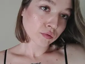 QueenEevie  live sex cam