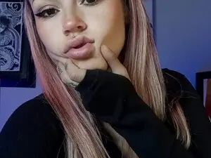 Kimjeniie  live sex cam