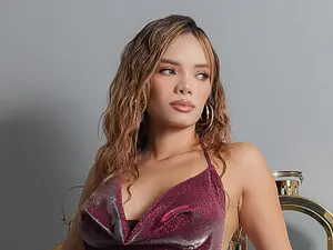 LisaFlowers  live sex cam