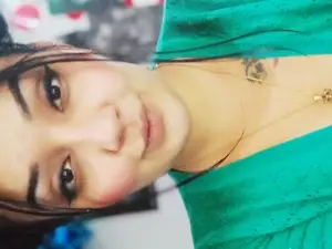 Sexy_lolas  live sex cam