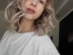 A_n_n_a_a  live sex cam