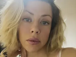 Vivienne__Fox  live sex cam