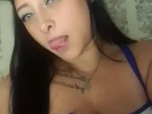 XXXStephanie  live sex cam