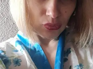 Kittysweety  live sex cam