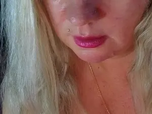 Molligspielle  live sex cam