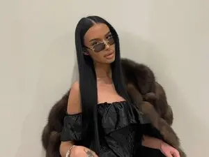 AnacondaDior  live sex cam