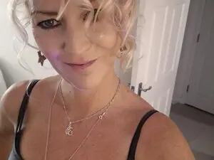 DomLondon  live sex cam