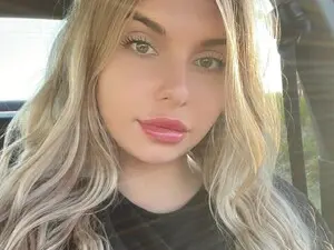 GoddessLilly  live sex cam