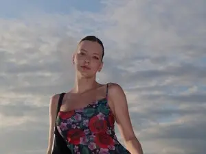 Hit_Girl_  live sex cam